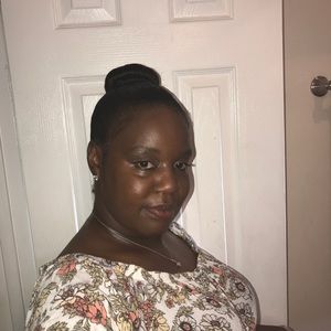 Meet your Posher, Tawona